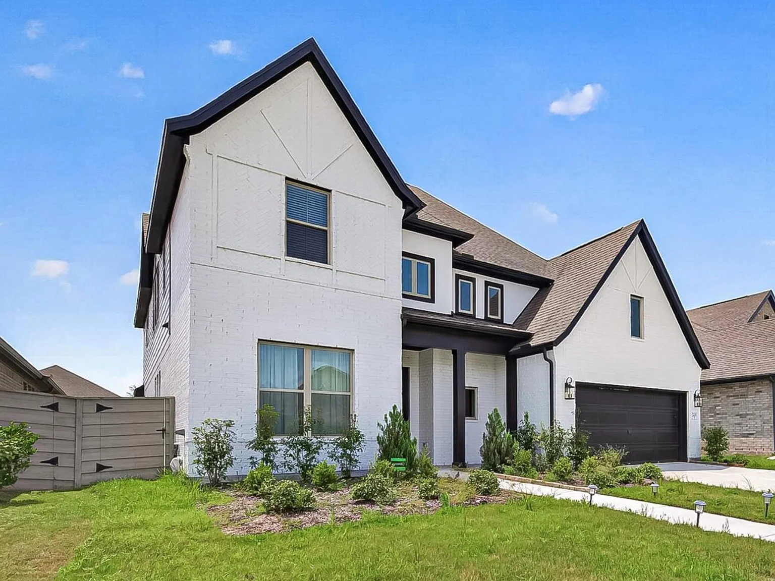 4 bed, 4.5 bath, 3406 sqft, $4,850 — Photo 2