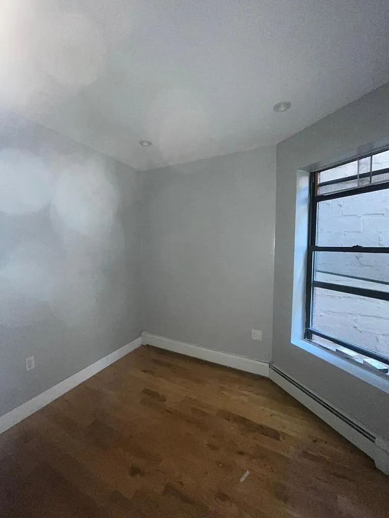 315 Alexander Avenue — Photo 4