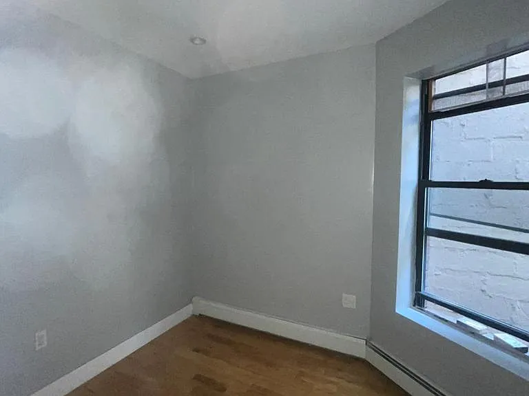 315 Alexander Ave #4F — Photo 4
