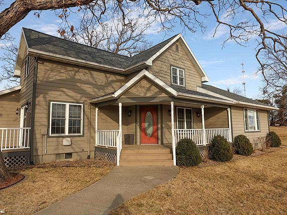 3rd image of 2271 Wagon Rd