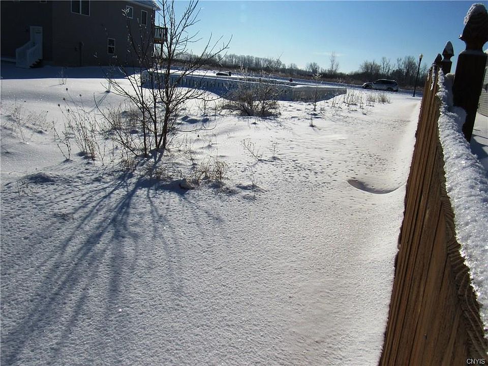 2nd image of 105 Funnycide Dr