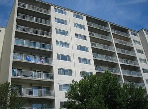 4th image of 200 Cove Way #6
