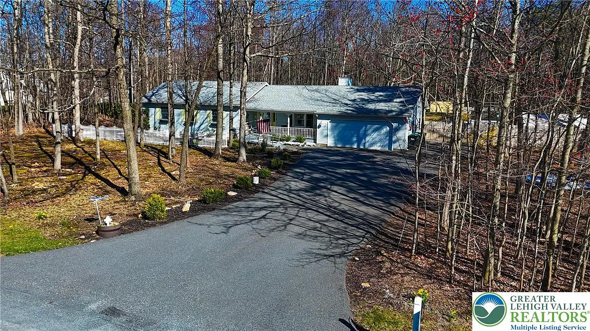 1220 Juno Dr photo 1