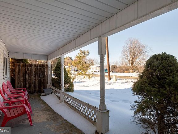 5th image of 1501 Hoods Mill Rd