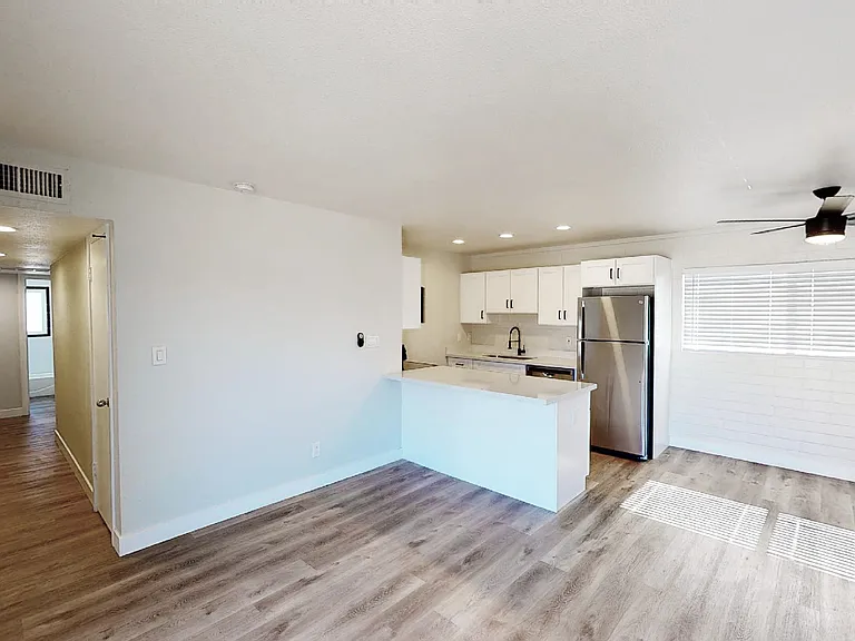 1712-1724 E Ocotillo Rd — Photo 48