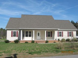 300 Pettus St, South Hill, VA 23970