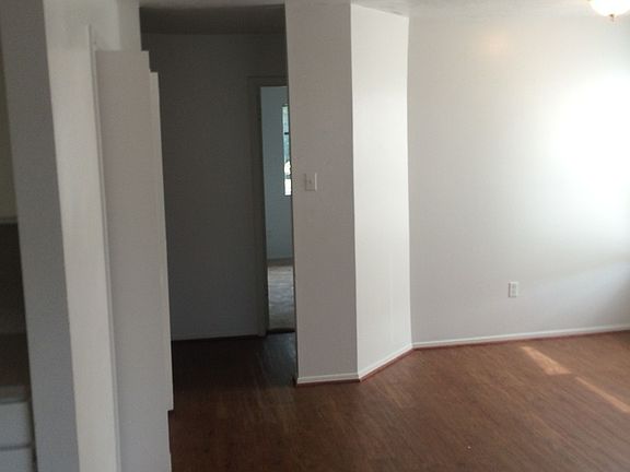 3rd image of 2603 Pecan Knoll Dr #D