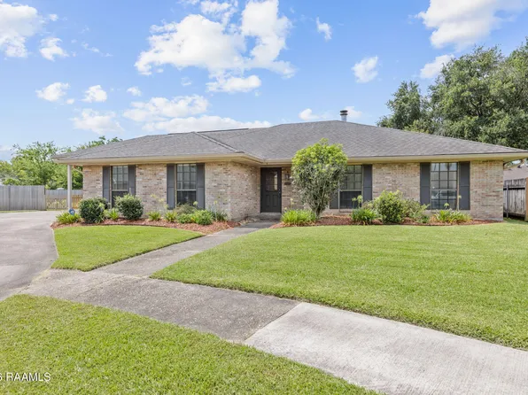 104 Providence Ct, Lafayette, LA 70506