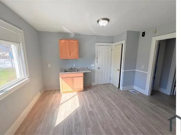 3310 E 132nd St, Cleveland, OH