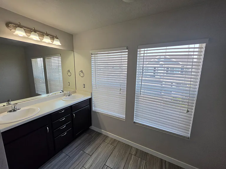 5092 E Lone Star Ln — Photo 8