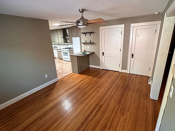 2nd image of 1150 Northwest Blvd #1