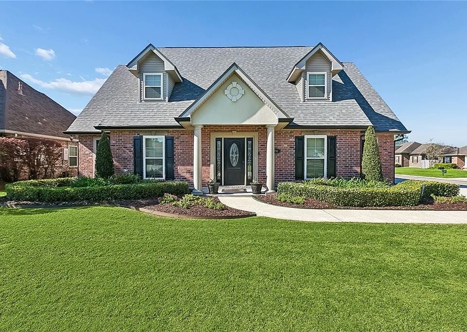 1st image of 700 Church Pointe Dr