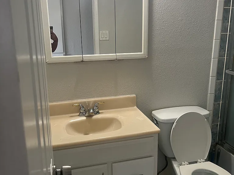 4023 W Reade Ave — Photo 10