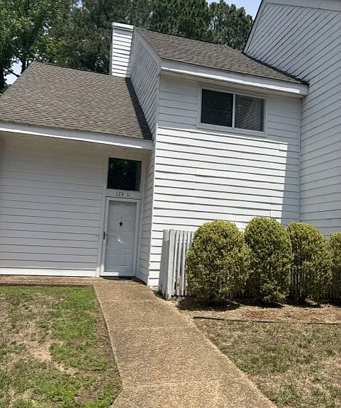 124 Governor Berkeley Rd #11 — Photo 1