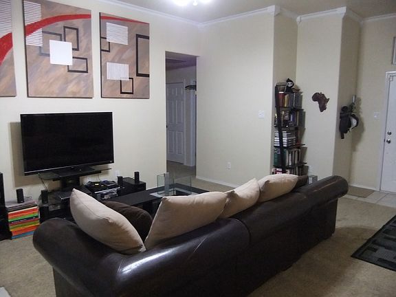 4th image of 2325 Jadyn Ln