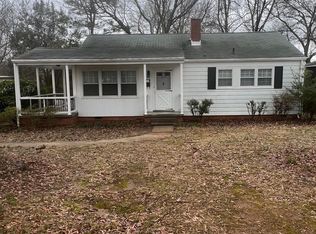 2511 Timber Ln, Greensboro, NC 27408