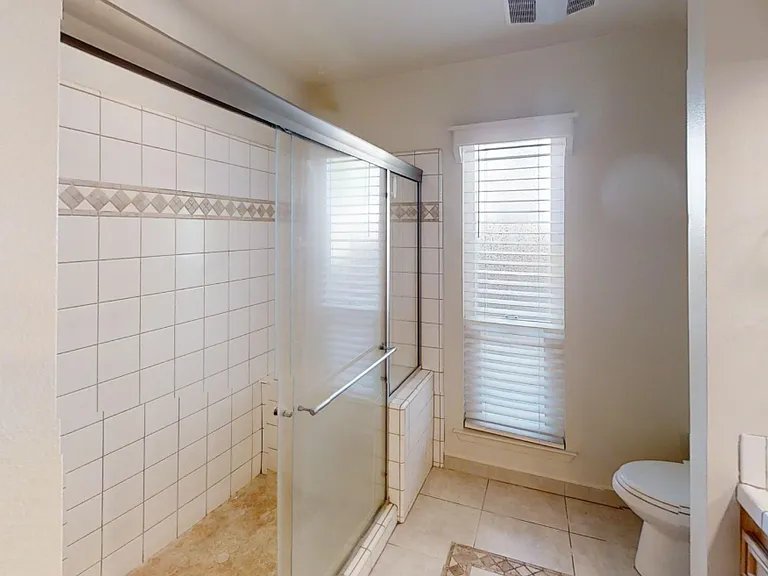 6314 N Barcus Ave — Photo 5