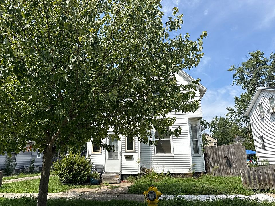 1st image of 111 E 17th St