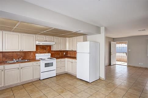 1st image of 6248 W Campbell Ave