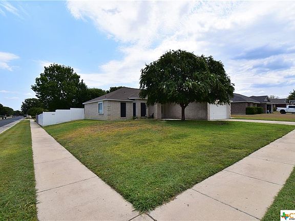 2nd image of 4802 Lindsey Dr