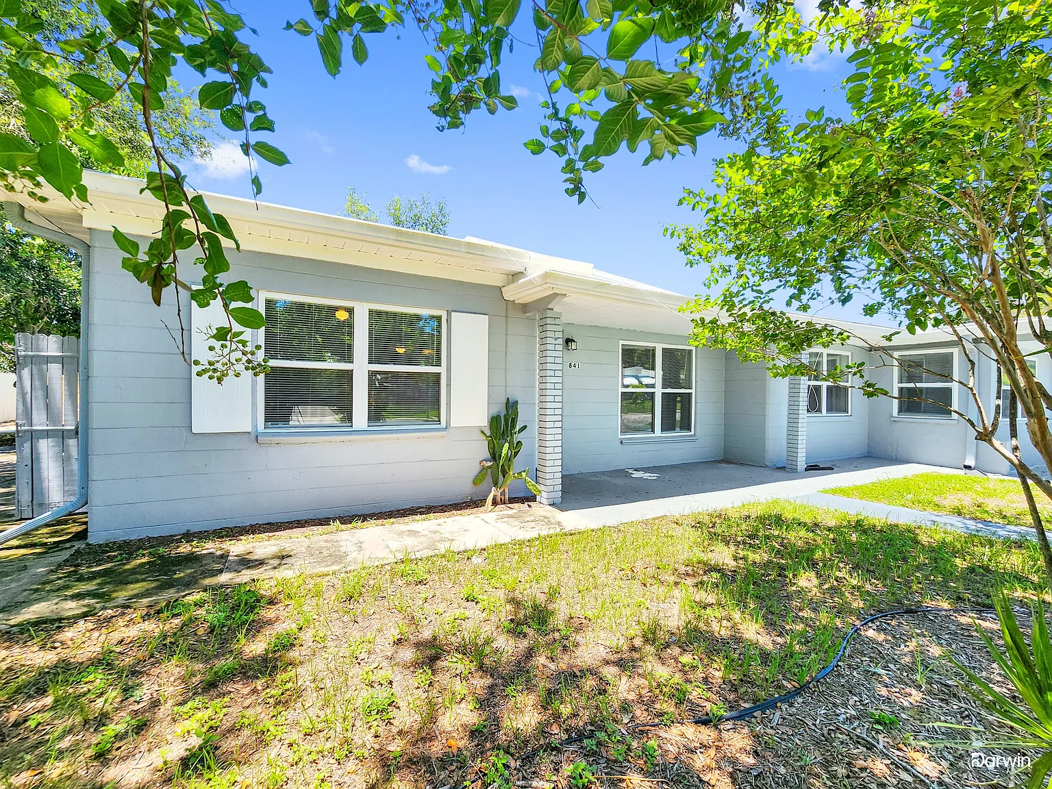4 bed, 2.0 bath, 1904 sqft, $2,730 — Photo 2