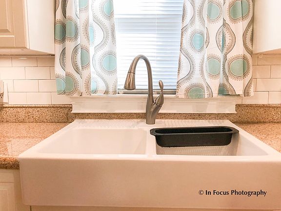 4th image of 301 Leawood Dr