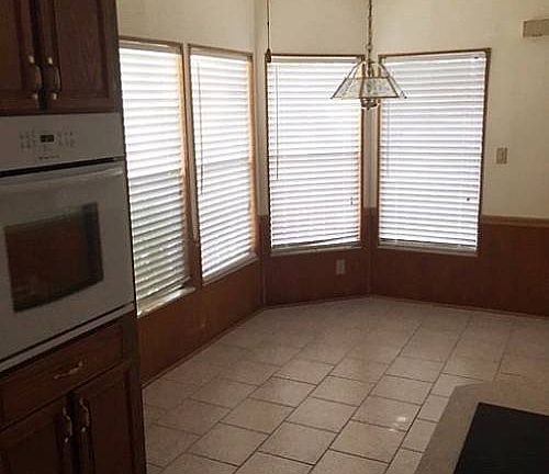 2nd image of 2277 Primavera Ave