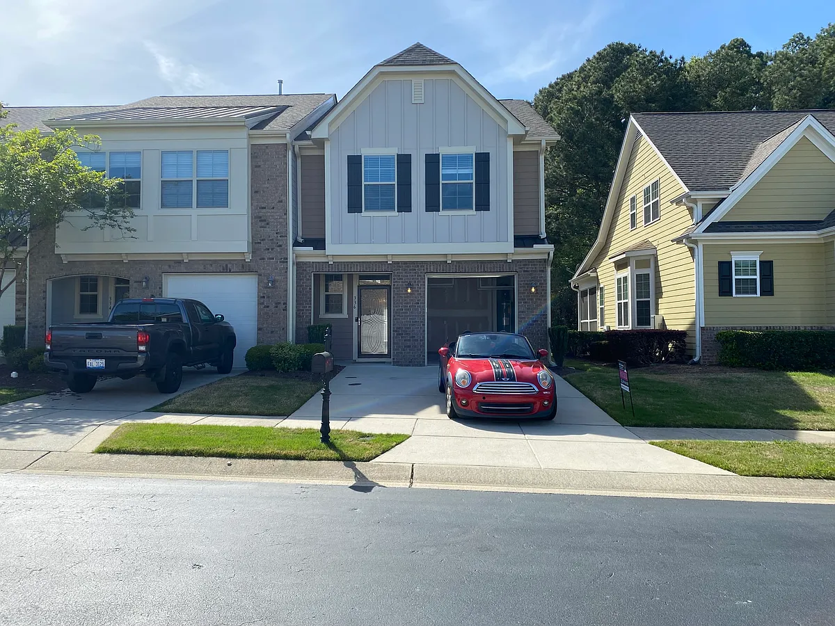 Building Photo - 336 Duchart Ln