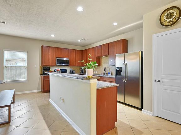 4th image of 2310 Moonstone Court