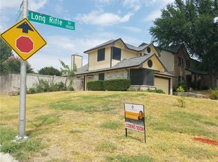 10136 Long Rifle Dr, Fort Worth, TX 76108