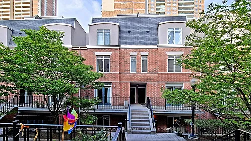 415 Jarvis St Photo 1