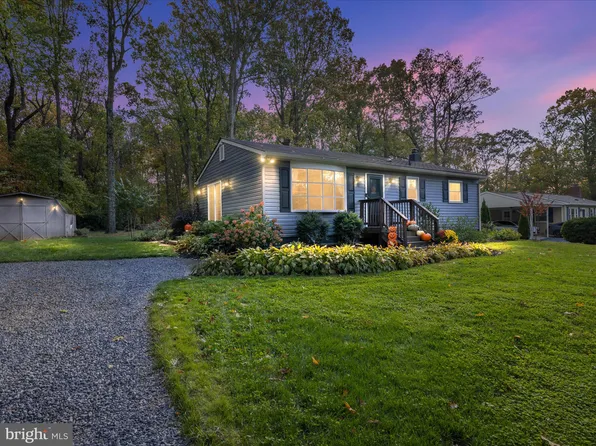 11 Barnhart Rd, Westminster, MD 21158