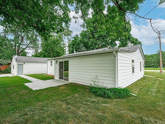 2nd image of 11708 Dorothea Ave