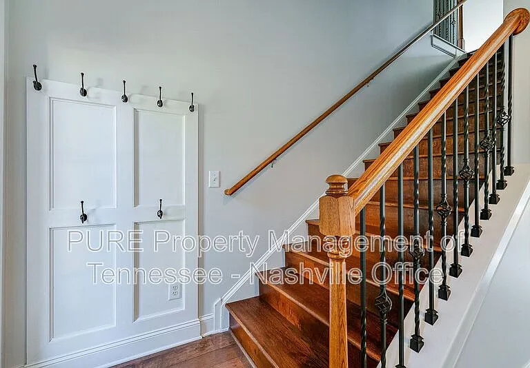 1214 Broadmoor Cir — Photo 18