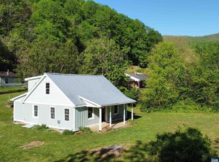 2989 Beech Grove Rd, Roseland, VA 22967