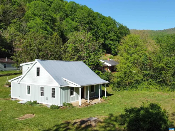 2989 Beech Grove Rd, Roseland, VA 22967