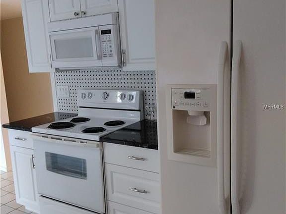 5th image of 7935 Woodgrove Cir