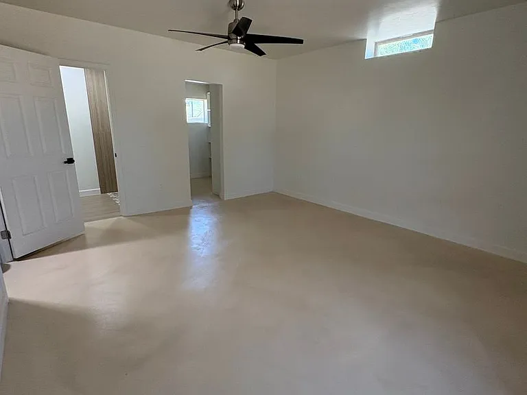 770 S Bryant Ave — Photo 13