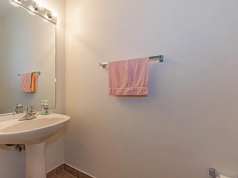 2563 Stockbridge Sq SW — Photo 22