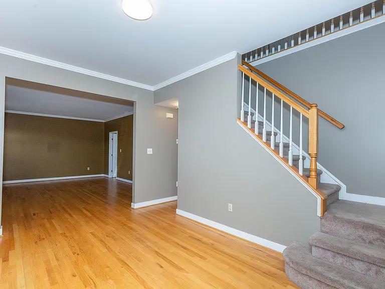 180 Muirfield Ct — Photo 22