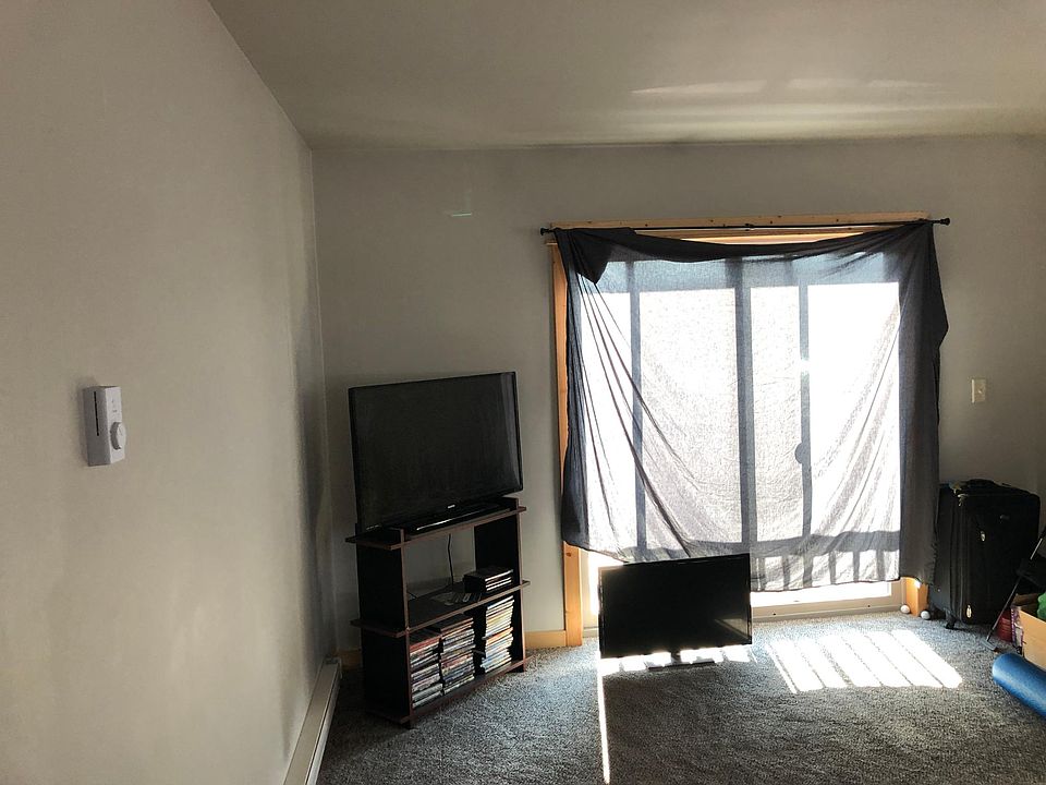 2nd image of 180 W 2nd St APT 3