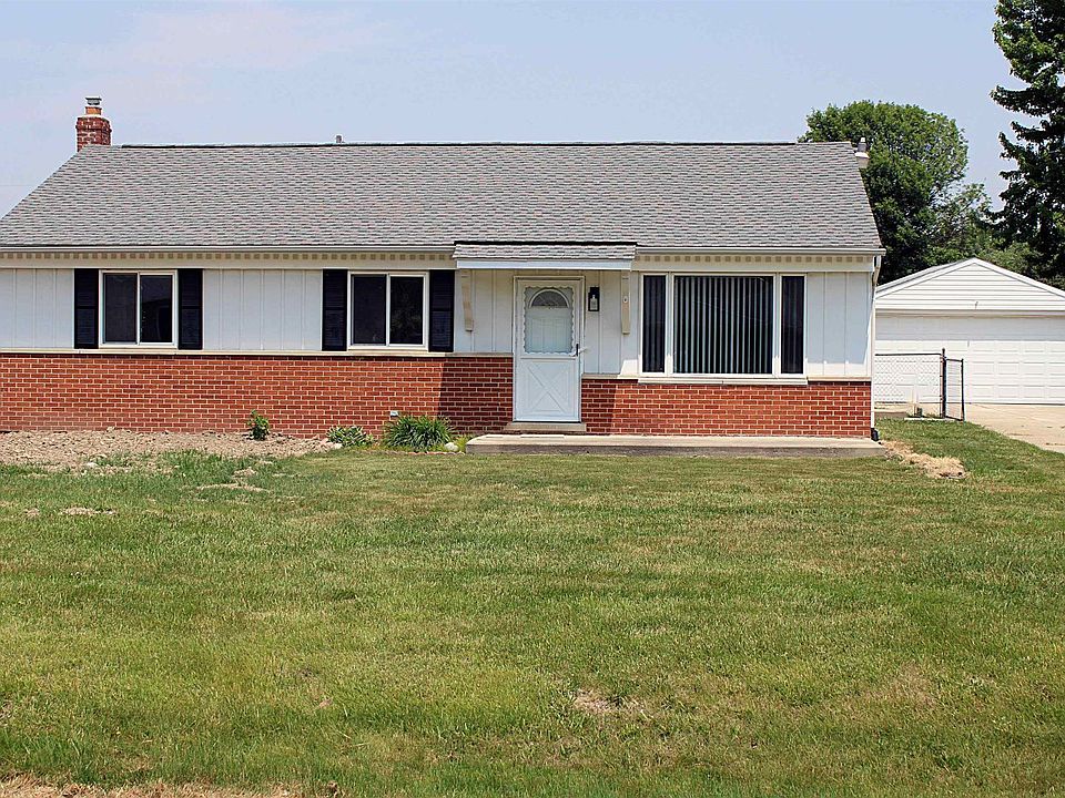 1st image of 27313 Schiller St