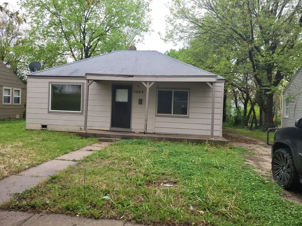 1545 N Chautauqua Ave, Wichita, KS 67214