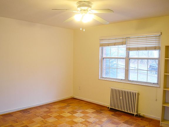 4th image of 1425 N Nash St