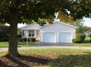 3520 Blue Heron Cir, Grayslake, IL 60030