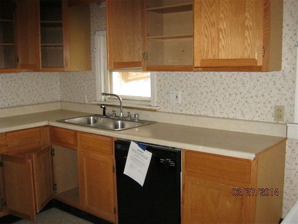 2nd image of 1612 S Park Ave