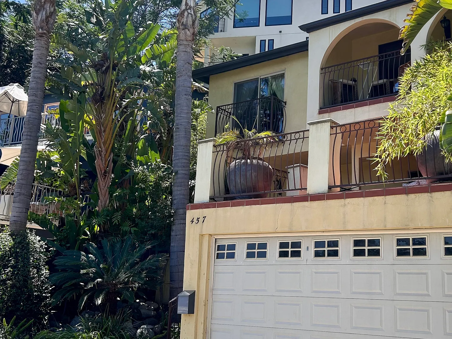 3 bed, 1800 sqft, $7,200 — Photo 2