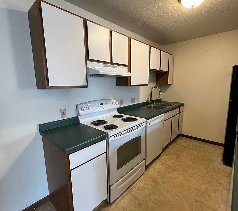 1st image of 220 Murdock St #10902536