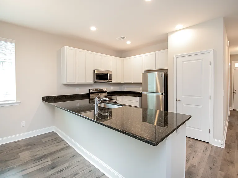 1184 Warrens Way — Photo 4