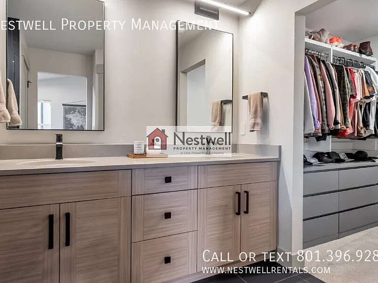 76 N Midland Dr — Photo 20